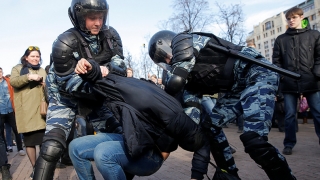 Proteste uriașe la Moscova. Poliția intervine în forță