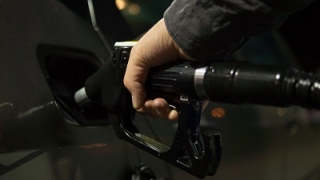 Petrom scumpește din nou benzina și motorina