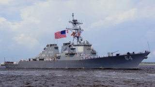 Distrugătorul USS Carney, dotat cu sistem Aegis, a intrat în Marea Neagră