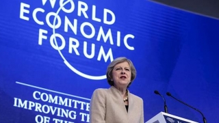 Din cauza Brexitului, premierul britanic nu participă la Forumul Economic Mondial