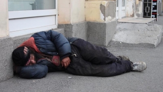 Prima victimă a gerului în Constanța: un om al străzii a murit
