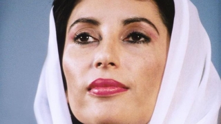 Pakistan: Inculpați în procesul asasinării premierului Benazir Bhutto achitați