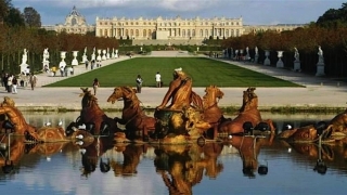 Panică la Versailles