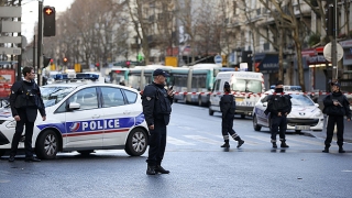 Atac armat în Franța! Un civil și un polițist au fost răniți!