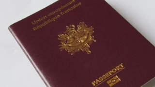 Riscul ieșirii din UE îi face pe britanici să aplice pentru pașapoarte franceze
