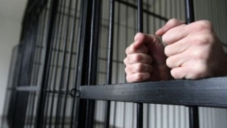 Un deţinut a fost găsit spânzurat în Penitenciarul de Maximă Siguranţă Arad