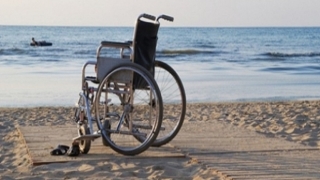 Se deschide prima plajă pentru persoanele cu dizabilități