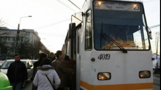 Accident grav în București, doi pietoni loviți de tramvai