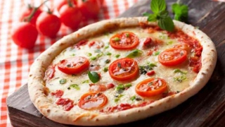 Arta napolitană a preparării pizza, în patrimoniul imaterial al umanității