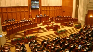 „Aproximativ” 40 de deputaţi din vechiul Parlament au cerut pensie specială