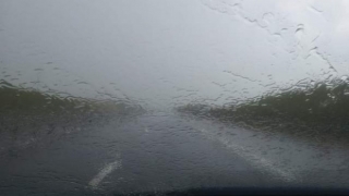 Plouă torențial pe autostrada A2 București - Constanța