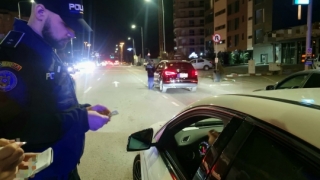 Polițiștii constănțeni au intensificat controalele în acest weekend: 1.000 de vehicule verificate, iar amenzile aplicate au depășit 370 de mii de lei