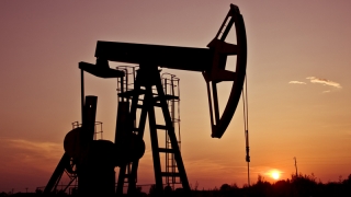 Prețul petrolului rămâne sub pragul de 40 de dolari barilul