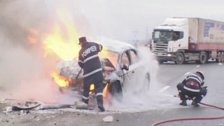 O mașină din Constanța a fost cuprinsă de flăcări!