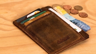 Cum faci să nu-ți rămână portofelul gol după Sărbători