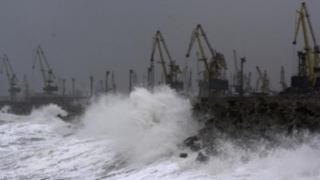 Porturile românești de la Marea Neagră, închise din cauza vântului puternic