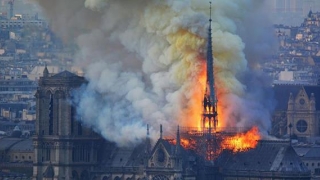 Povestea tragediei de la Notre Dame. Focul a distrus 850 de ani de istorie