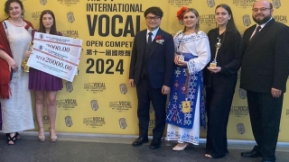 Marele premiu obținut de reprezentanții Facultății de Arte la Concursul internațional de Canto din Malaezia