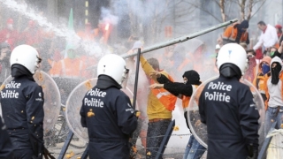 Violențe în fața consulatului turc la Bruxelles. Șase persoane au fost rănite