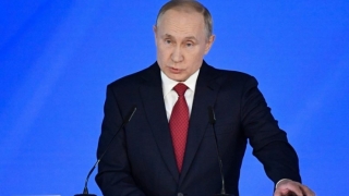Putin a anunțat că Rusia își va suspenda participarea în Acordul de control al armelor nucleare
