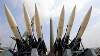 UE analizează posibilitatea de a se dota cu armament nuclear