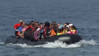 5.700 de refugiați interceptați de Garda de Coastă în Marea Mediterană