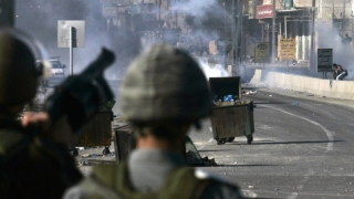 Represalii israeliene după incendierea unui post militar de către palestinieni