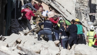 Numărul românilor dispăruţi după cutremurele din Italia a ajuns la 18