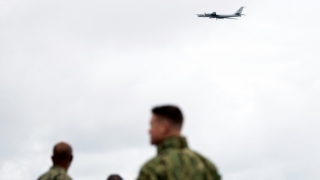 Rusia, precum Cenuşăreasa! Un Tupolev a apărut, neinvitat, la un exerciţiu NATO