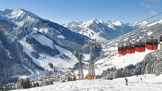 Sezonul de schi a fost deschis doar în anumite stațiuni montane