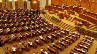 Deputații din noua legislatură vor depune jurământul miercuri
