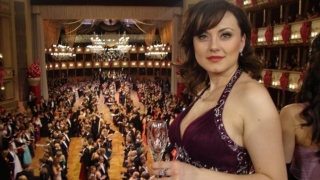 Soprana Anita Hartig de la Opera din Viena, într-un concert cu casa închisă în România