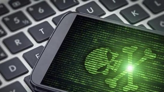 Spionii și hoții, deghizați în aplicații populare pentru smartphone