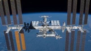 Trei astronauți au decolat către Stația Spațială Internațională