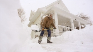 Stare de urgență în nord-estul SUA din cauza unei puternice furtuni de zăpadă