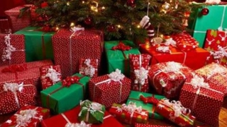 Achiziţionarea cadourilor de Crăciun, activitate costisitoare?!