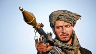 Talibanii solicită ca trupele americane să fie retrase din Afganistan