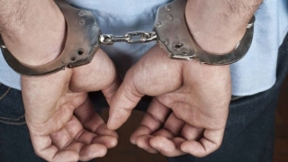 Adolescent român, arestat în Italia sub acuzaţia de viol