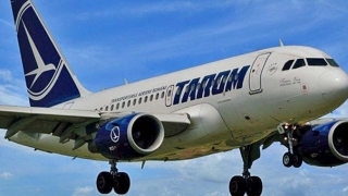 Un avion TAROM a fost lovit de fulger, după care a revenit pe aeroport