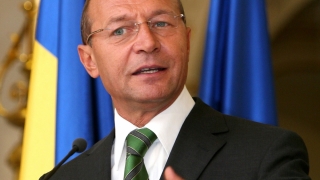 Traian Băsescu este  acuzat oficial de spălare de bani