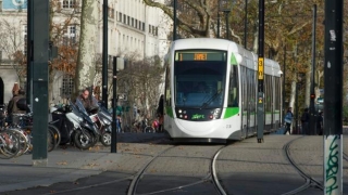 Rănit de un glonţ într-un tramvai din Nantes