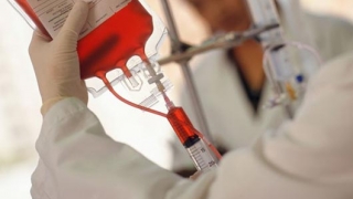 Angajații de la Centrul de Transfuzie Sanguină Craiova acuzați de luare de mită, arestați preventiv