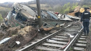 Trenul deraiat în județul Hunedoara, probleme la sistemul de frânare