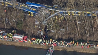 10 morți și peste 80 de răniți, noul bilanț al  accidentului de tren din Germania