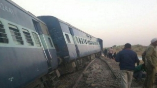 Cel puțin doi morți și 43 de răniți, în urma deraierii unui tren în nordul Indiei