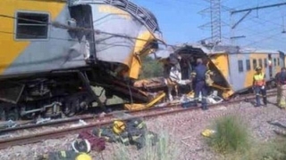 Accident feroviar grav! Două trenuri de pasageri s-au ciocnit. Peste 100 de răniţi