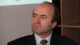 Ministrul Justiției: Nu am sugerat ca Lazăr şi Kovesi să îşi dea demisia