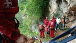 O turistă italiancă a fost salvată din Munții Făgăraș