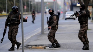 Atac cu mașină-capcană, dejucat de polițiștii turci