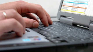 Utilizatorii români de internet, vulnerabili la folosirea datelor personale